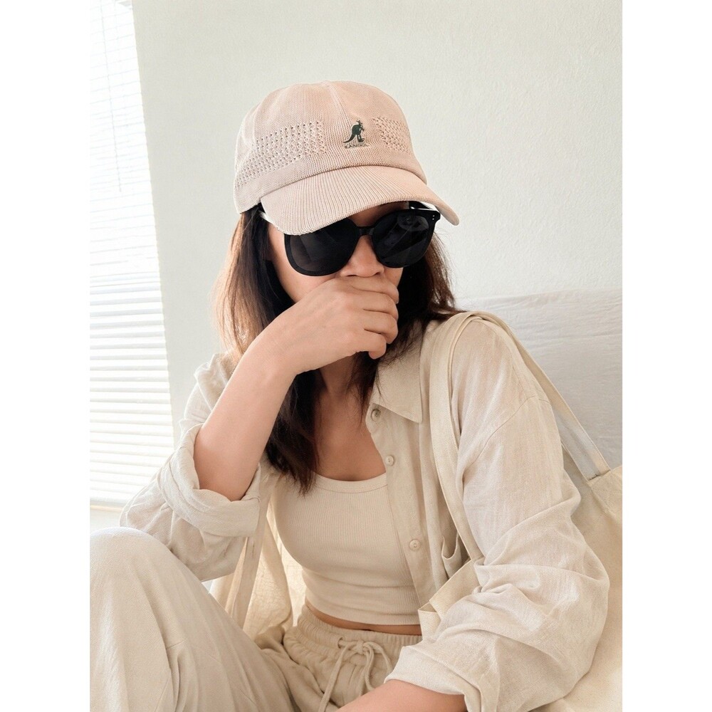 Kangol Tropic Ventair Spacecap Beige Knit Baseball Cap XXL Preowned Streetwear